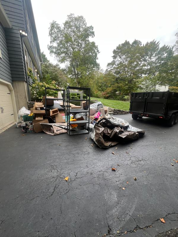 Picture of discount driveway pickup in Newtown