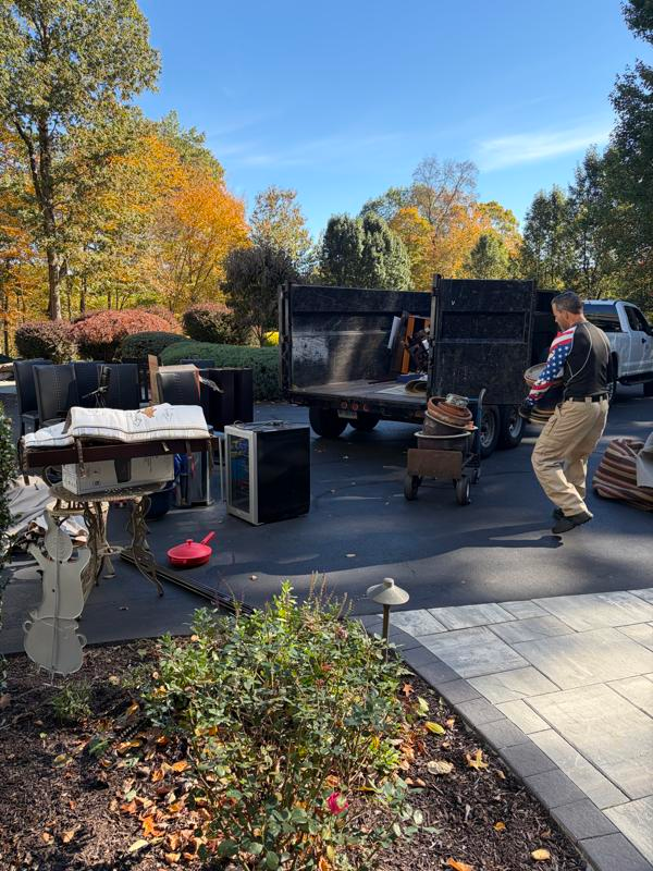 Picture of NJR working