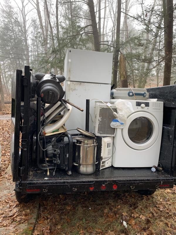 Picture of a dump run in Oxford Connecticut